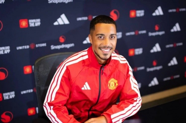 蒂莱曼斯：与卡塞米罗类型不同，无填补空缺压力