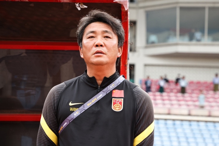 U20女足主帅王军:队伍心态没问题,在意如何传承铿锵玫瑰精神 U20女足主帅王军:队伍心态没问题,在意如何传承铿锵玫瑰精神