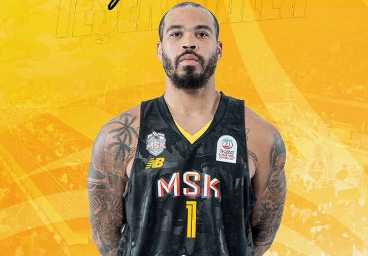 上赛季在西甲场均6.3分！媒体人：吉林男篮签下贾斯丁·科布斯