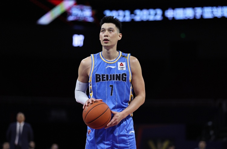 林书豪比较NBA和CBA：CBA身体对抗更强 得分更困难防守更密集